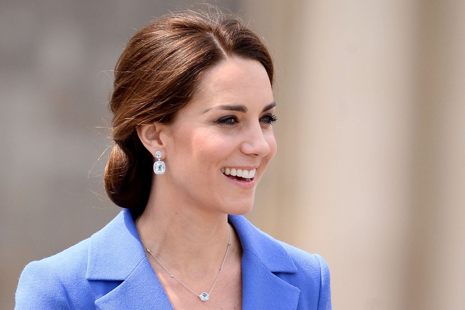 A picure of professionalism - Kate Middleton in Royal Blue