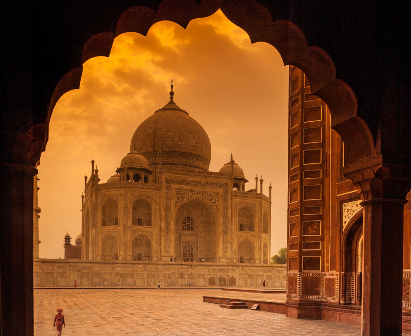 The Beauty of the Taj Mahal